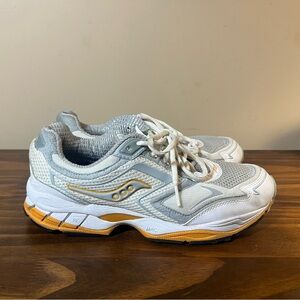 Saucony Triumph Womens 9.5 Running Shoes preowned